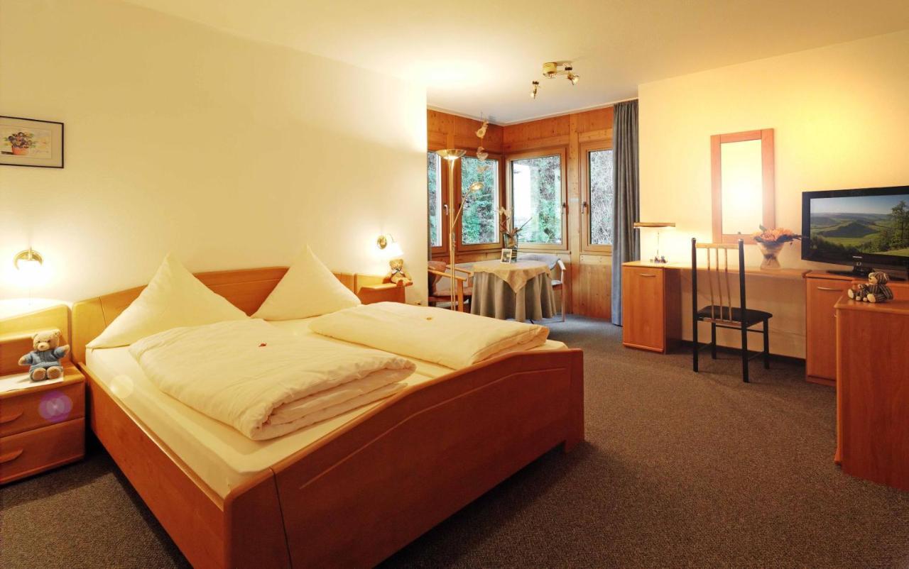 Bed and Breakfast Weinhaus Am Schieferfels Veldenz Экстерьер фото