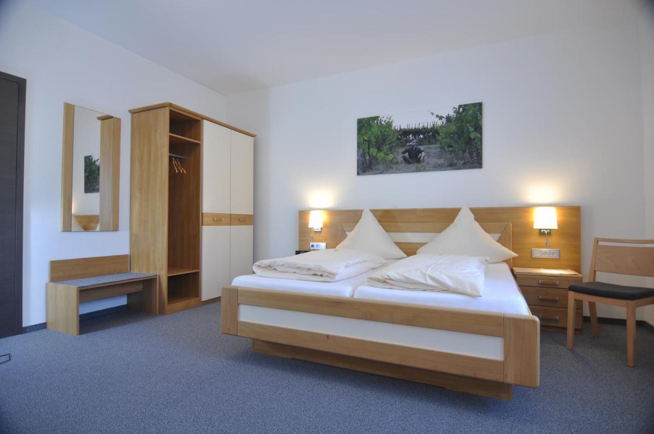 Bed and Breakfast Weinhaus Am Schieferfels Veldenz Экстерьер фото