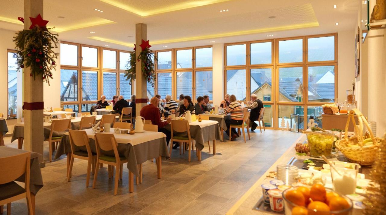 Bed and Breakfast Weinhaus Am Schieferfels Veldenz Экстерьер фото