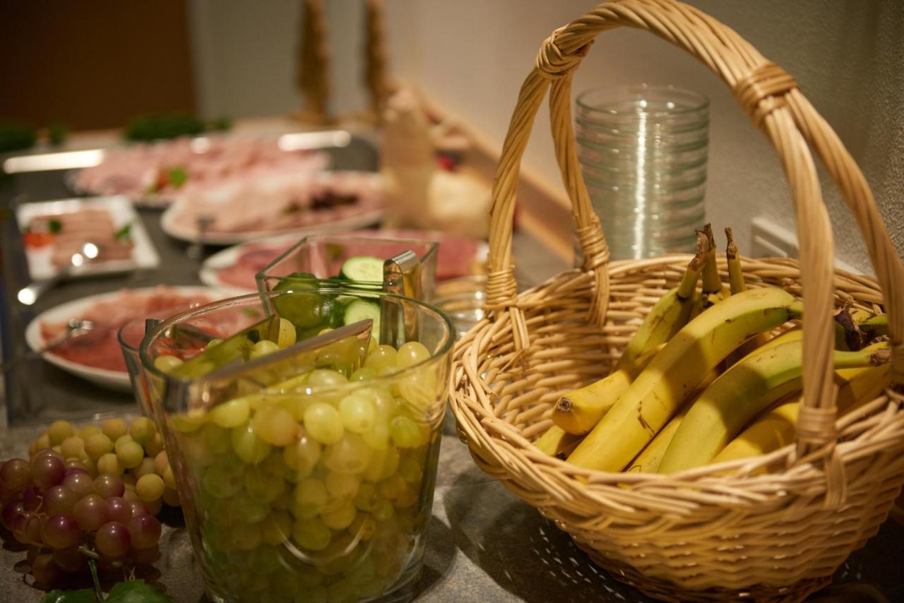 Bed and Breakfast Weinhaus Am Schieferfels Veldenz Экстерьер фото
